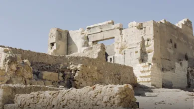 لو لقيت فخار أو تربة محروقة .. 5 علامات وجود آثار بالعلم مش بالدجل 🏺⛏️